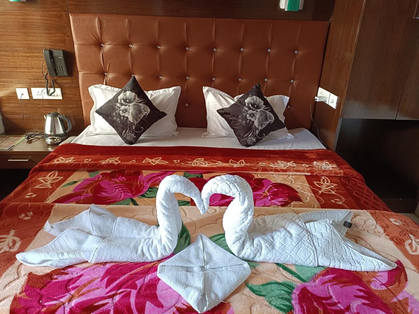 Hotel 7 Heights Mussoorie Exterior foto